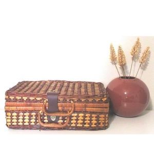 Vintage wicker rattan picnic suitcase